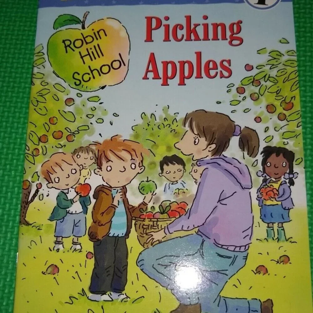 Beginner Reader level 1 & 2 set of x 8 Paperbacks New